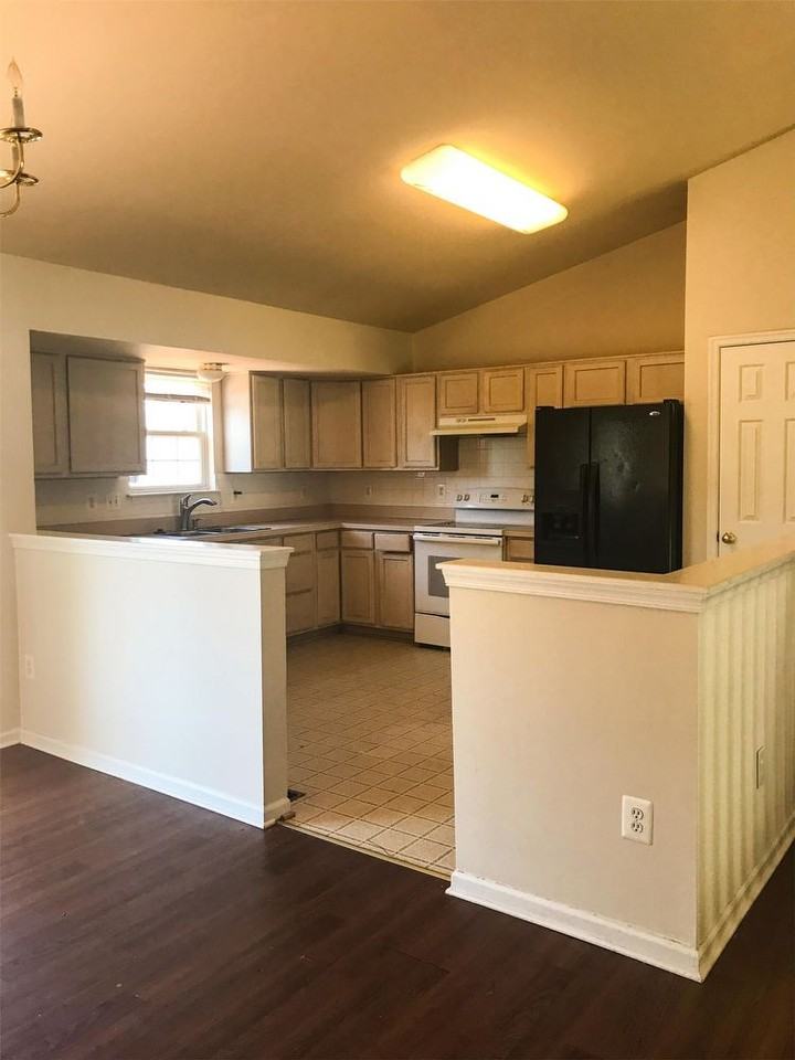 46 Bloomington Ln - Photo 2 of 27