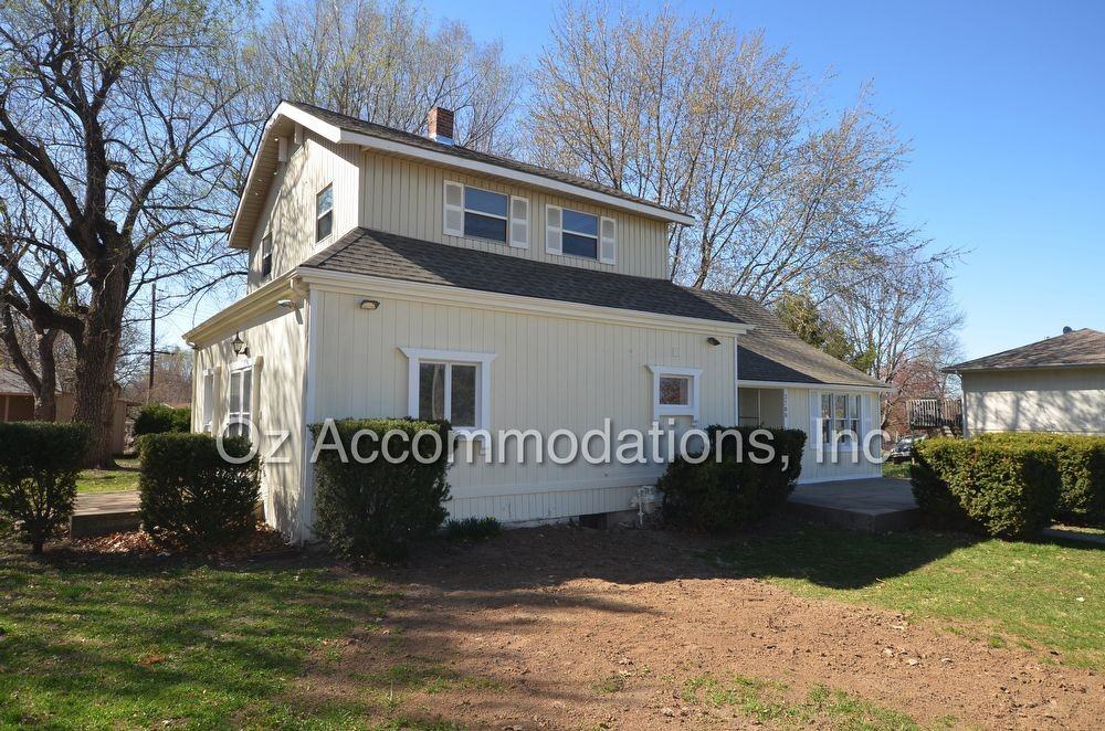 3700 S Northern Blvd - Photo 3 of 20
