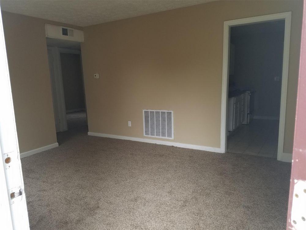 2422 Mecca Rd - Photo 2 of 19