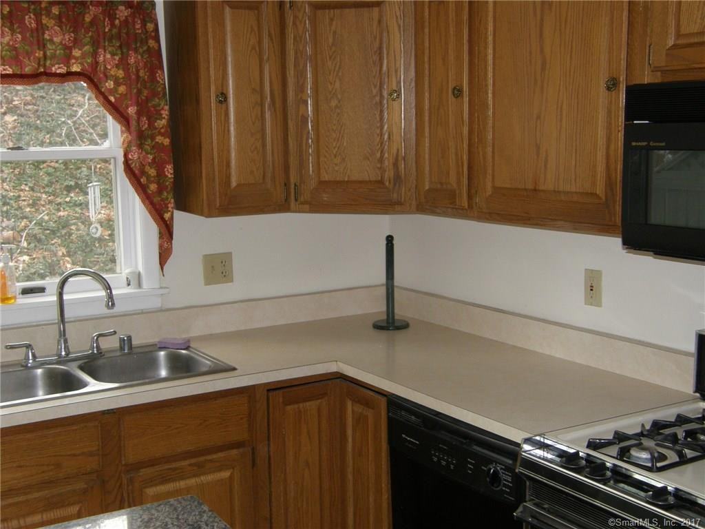 26 Rogers St #B - Photo 3 of 14