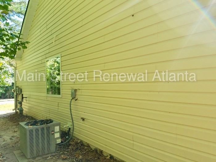 8154 Amanda Ln - Photo 2 of 13
