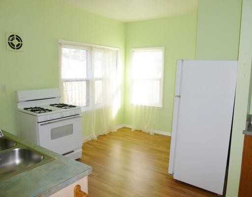 230 North St - Photo 3 of 18