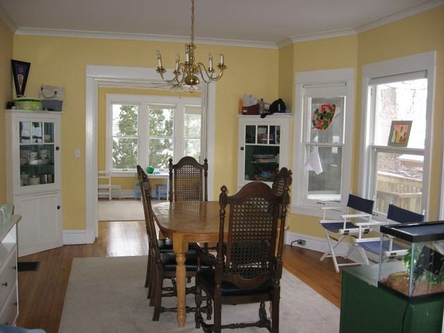 1128 Greenleaf Ave - Photo 2 of 4