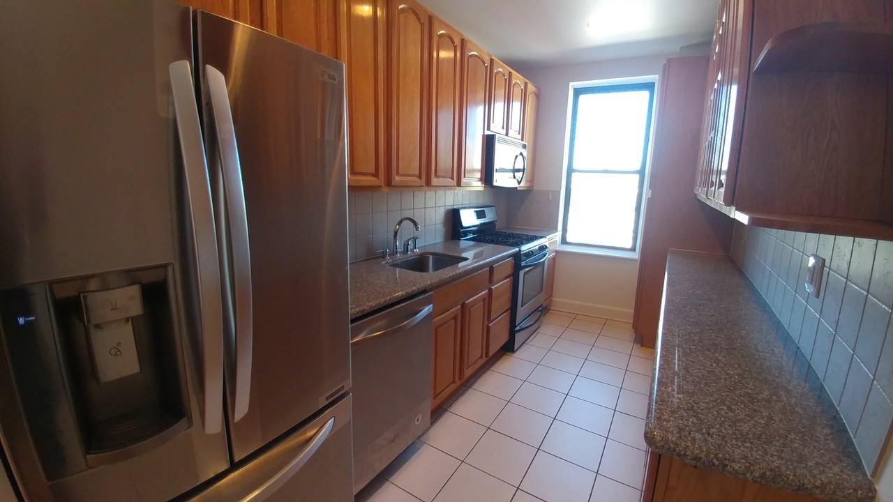 71st St & Firefighter Eric T. Allen 9/11 Memorial Way #2r