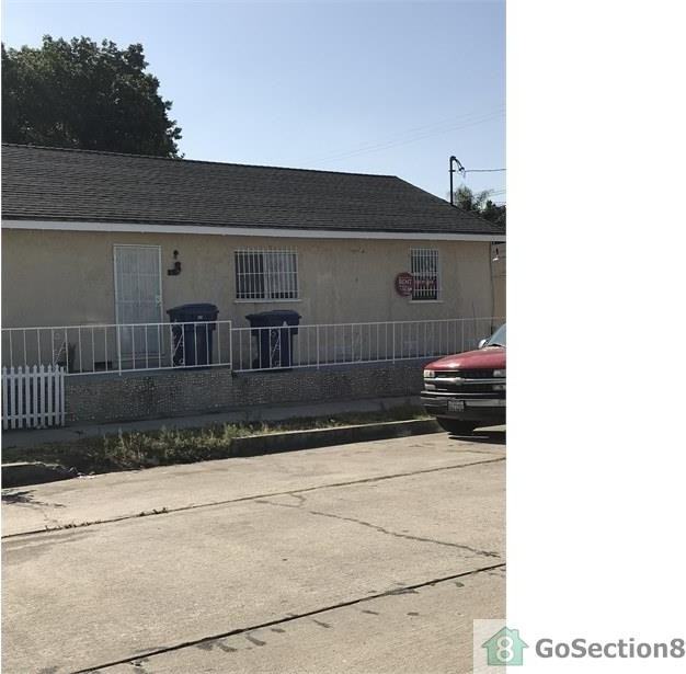 1402 E 57th St - Photo 2 of 16