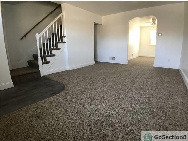 1014 Cooks Ln - Photo 3 of 14