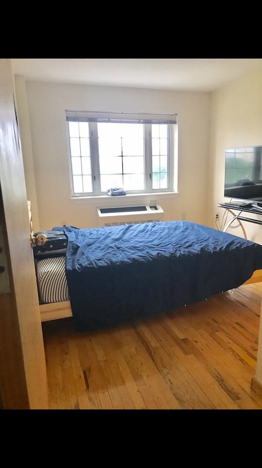 2801 Emmons Avenue - Photo 3 of 5