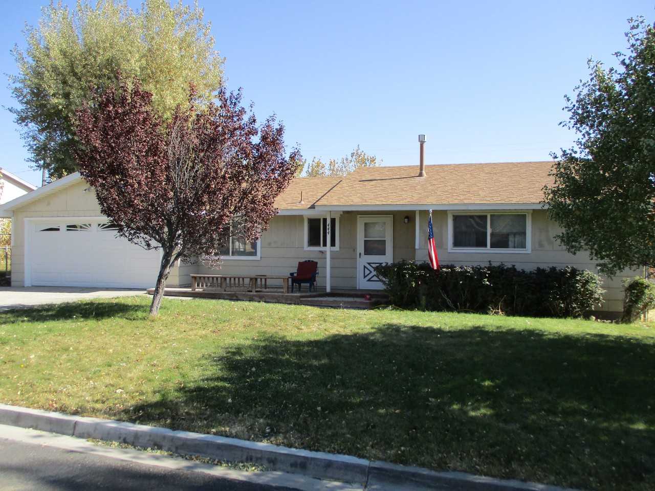 444 Ida Ave - Photo 3 of 6