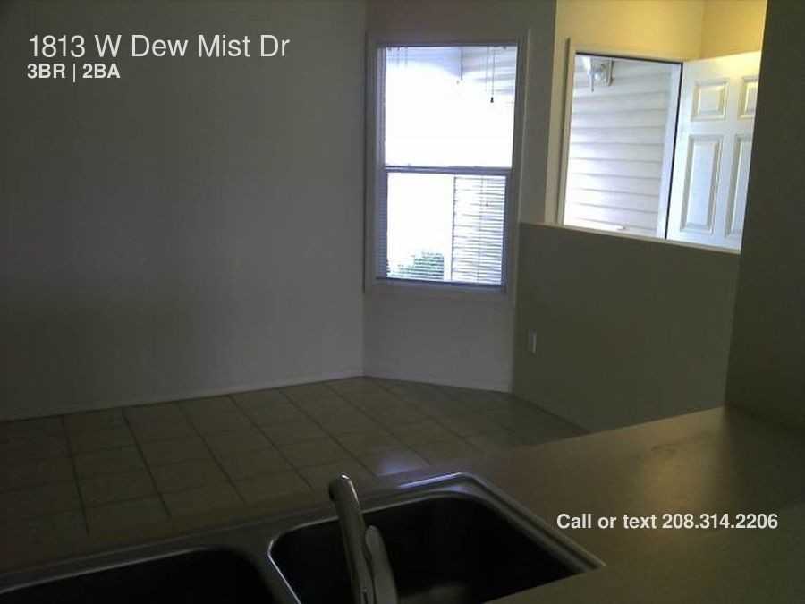 1813 W Dew Mist Dr - Photo 2 of 7