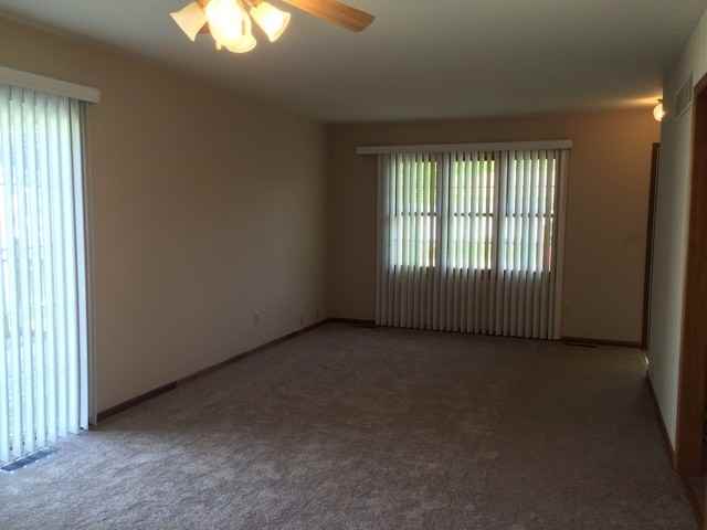 25213 W Jessup St - Photo 3 of 11