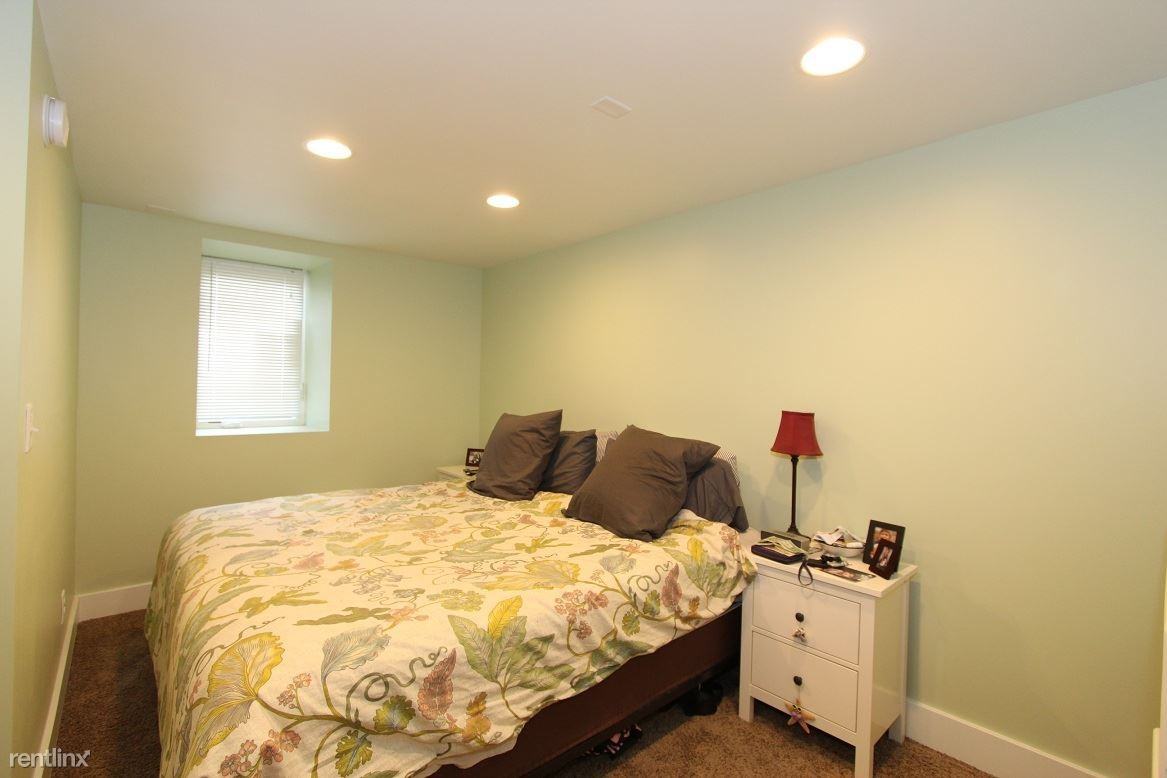 1767 Knapp St NE - Photo 2 of 5