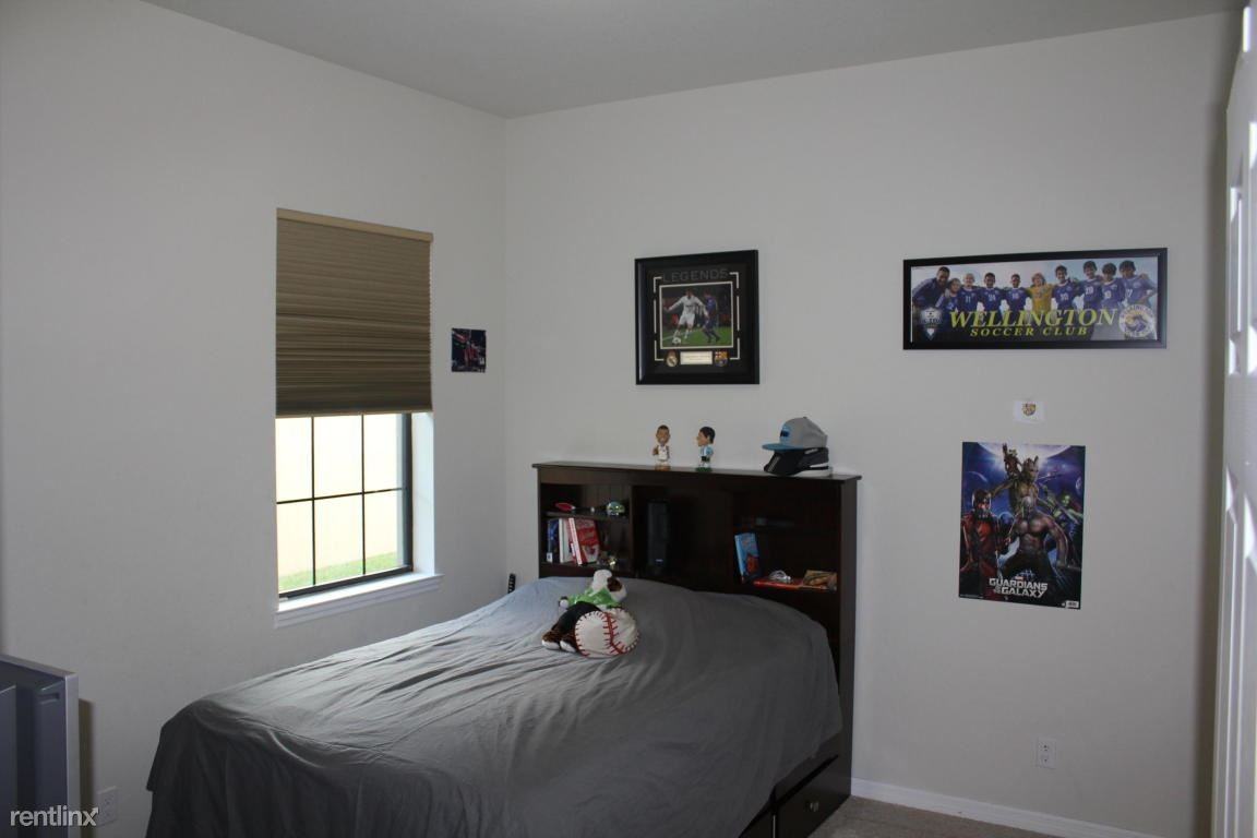 10178 Prato St - Photo 2 of 36