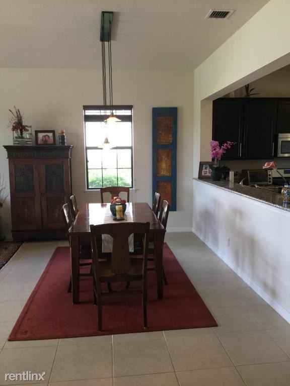 10178 Prato St - Photo 3 of 36