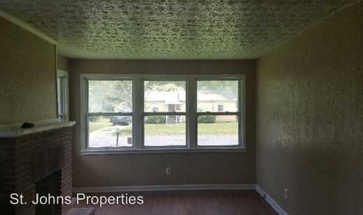 5549 Royce Ave - Photo 2 of 3