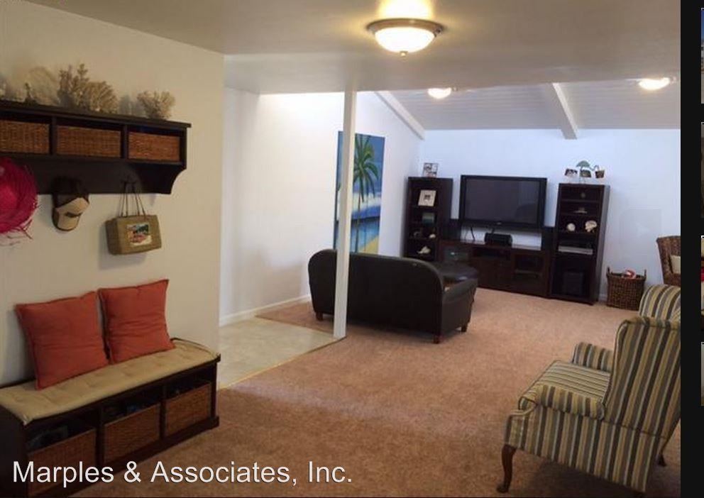 1208 Marina Cir - Photo 3 of 10