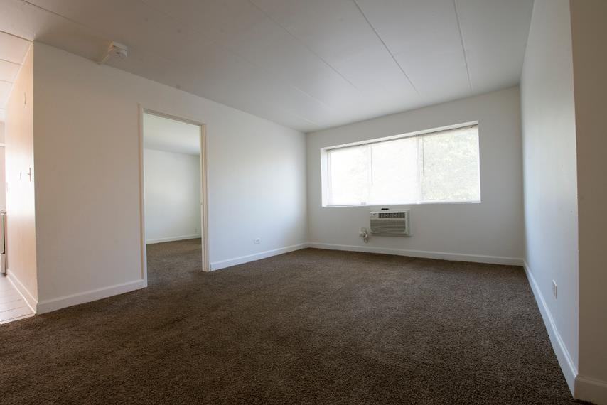 1400 Bataan Dr - Photo 3 of 6