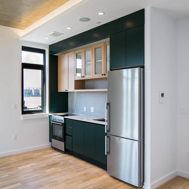 44 Kent Street #201