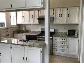 1133 Fern St. - Photo 3 of 6