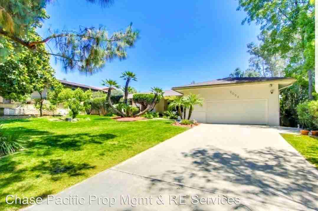 2056 Vista Hermosa Way