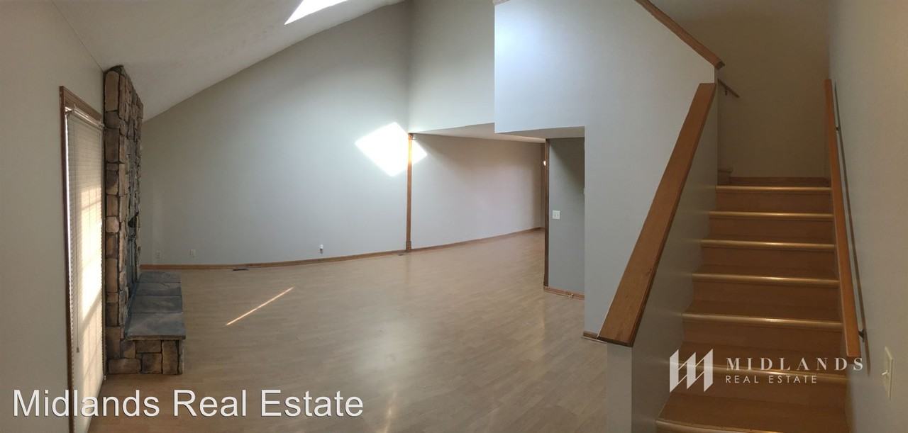 15406 R St - Photo 3 of 28