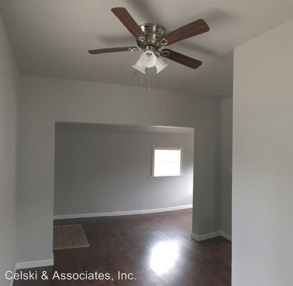 911 Ellen Ave - Photo 3 of 6