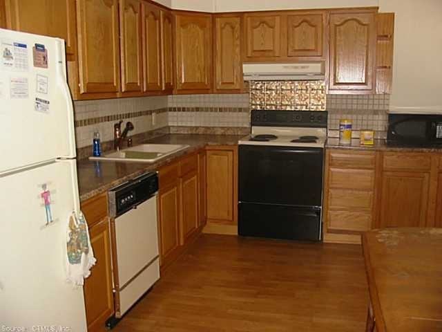 17 Riviera Terrace - Photo 3 of 20