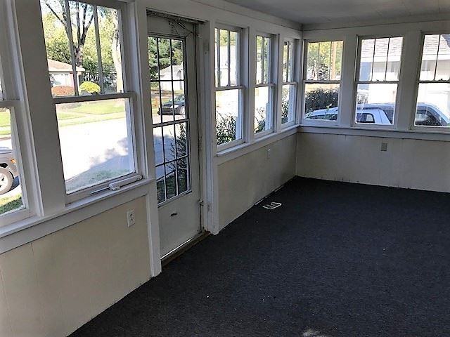 1444 Winters St - Photo 2 of 18