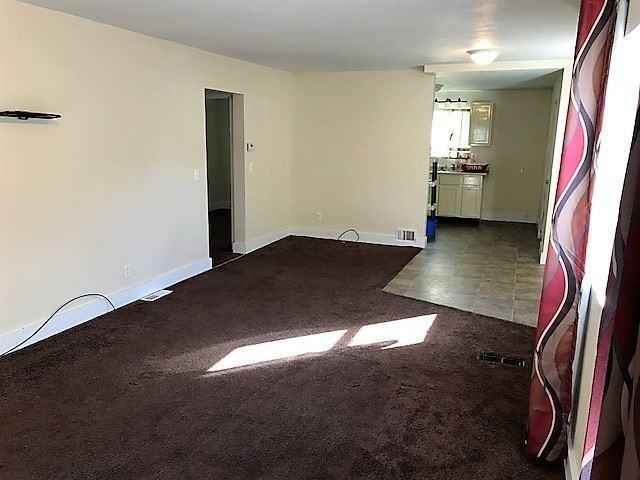 1444 Winters St - Photo 3 of 18