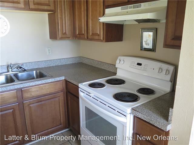 7626 Alabama St - Photo 2 of 3