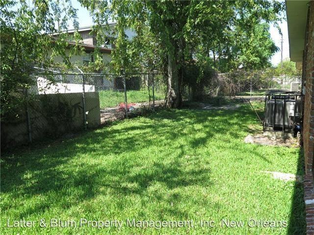 7626 Alabama St - Photo 3 of 3