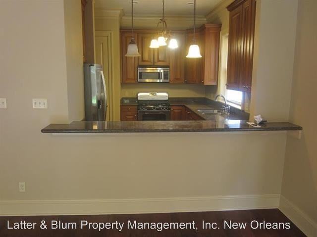 110 Duckhook Dr - Photo 2 of 9