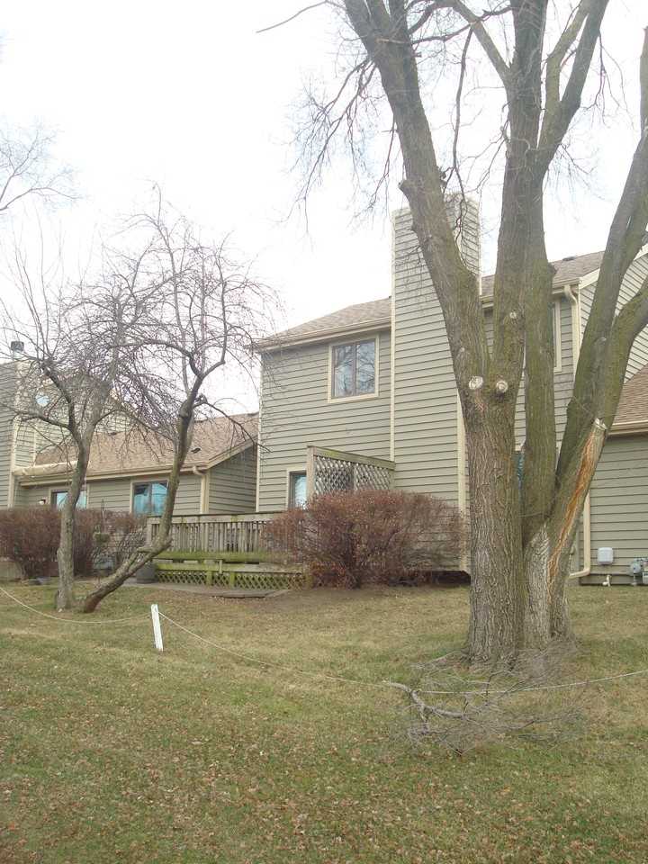 39894 Golf Lane - Photo 2 of 8