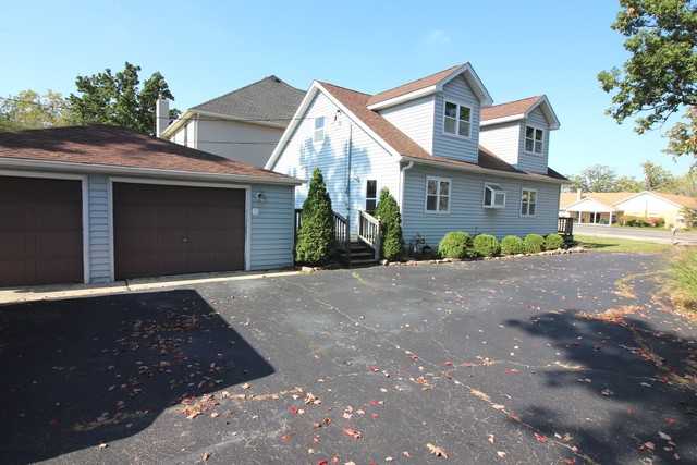 899 E Crest Ave - Photo 2 of 24