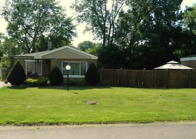 13806 S Kedvale Ave - Photo 2 of 25