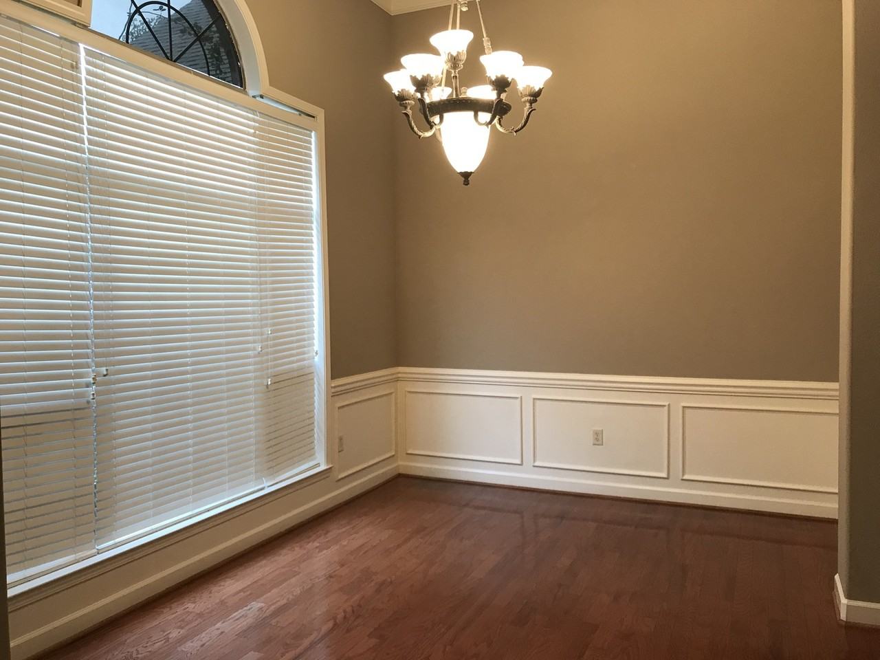 3200 Mossy Creek Dr - Photo 3 of 10