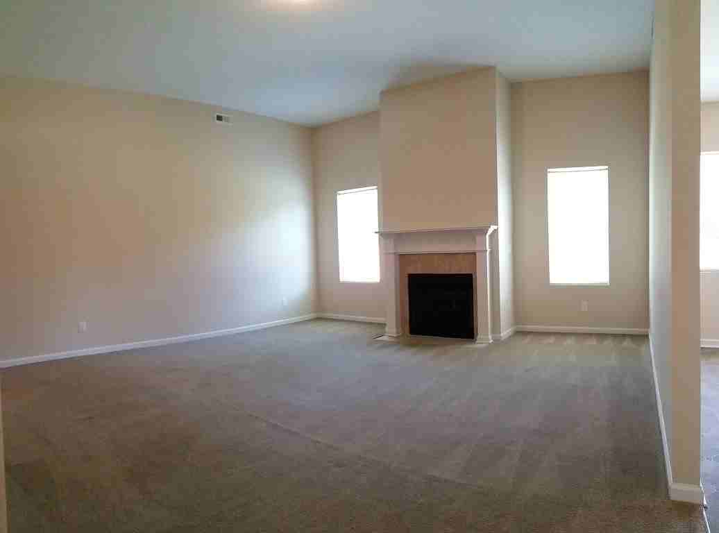 101 Emma Ct - Photo 2 of 23