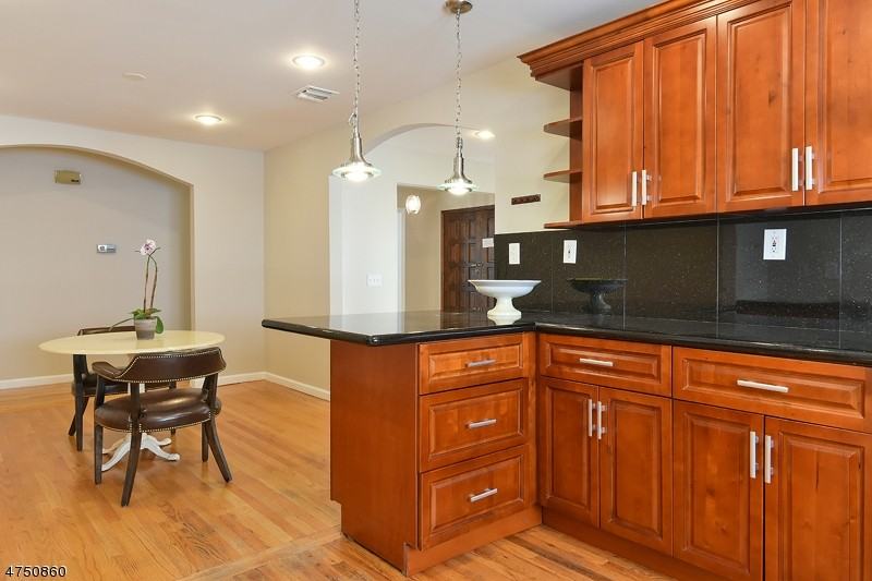 297 Taylor Rd S - Photo 2 of 19