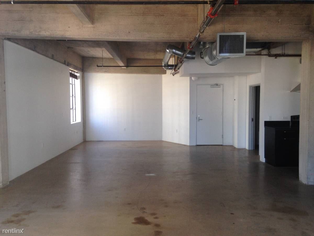 1756 Kettner Blvd - Photo 2 of 5