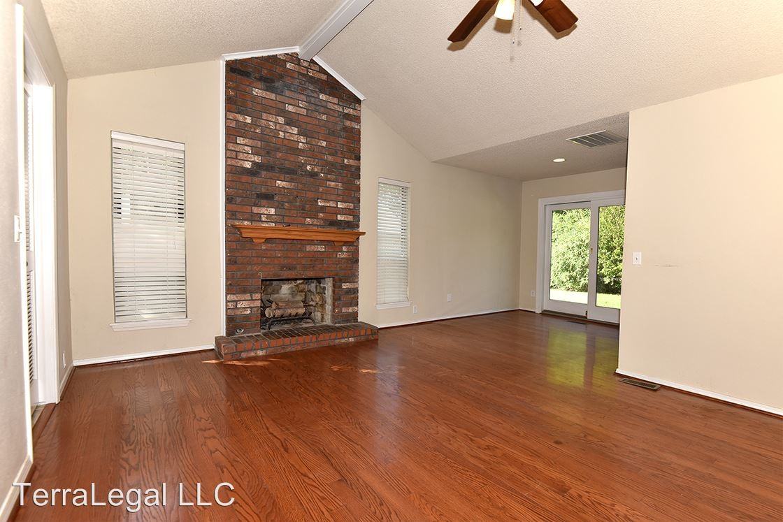 10613 E 25th St - Photo 2 of 22