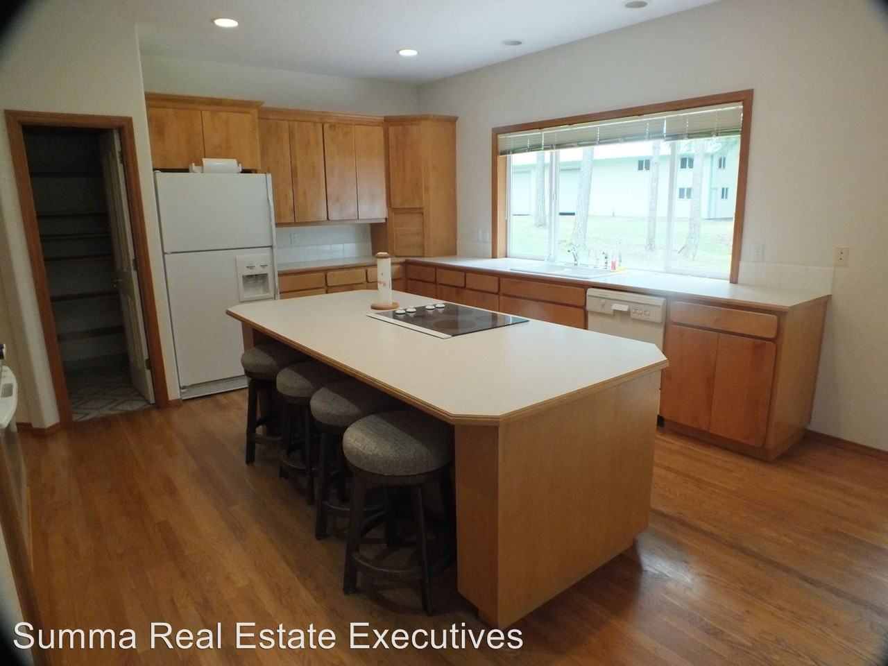 20740 SE Curtis Rd - Photo 2 of 11