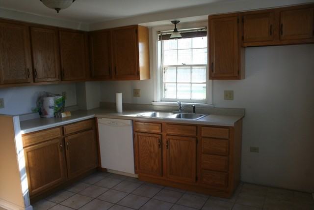 26042 S Briar Ln - Photo 3 of 10