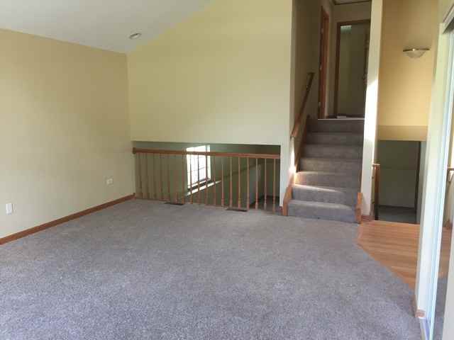 122 W Bodine Dr - Photo 3 of 14