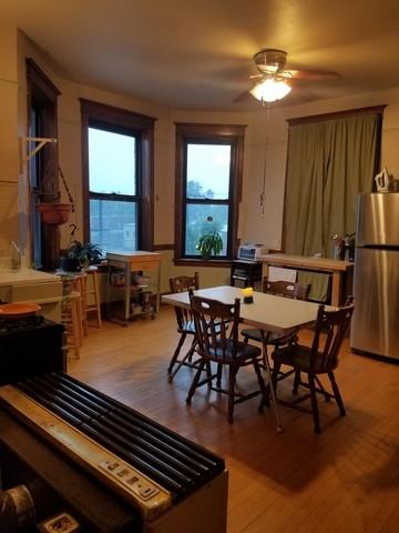 2616 S Central Park Ave #3 - Photo 2 of 6