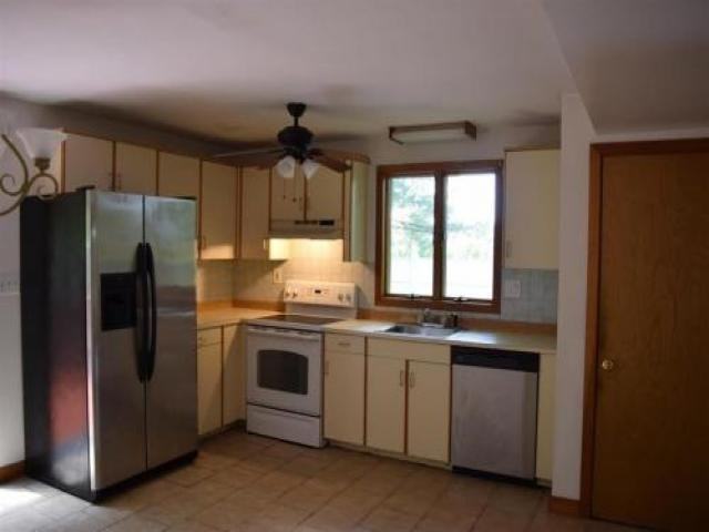 209 Edgewood Ave - Photo 3 of 6