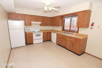 3905 N FRANKLIN ST, 3907 N FRANKLIN ST, 3909 N FRANKLIN ST, 301 W CESSNA CT, 301 W TOWER CT, 305 W TOWER CT, 305 W CESSNA CT - 1 - Photo 2 of 28