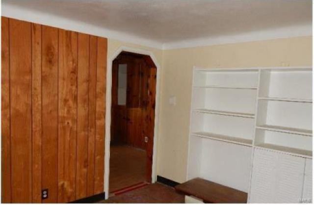 8909 Boston Ave - Photo 2 of 4