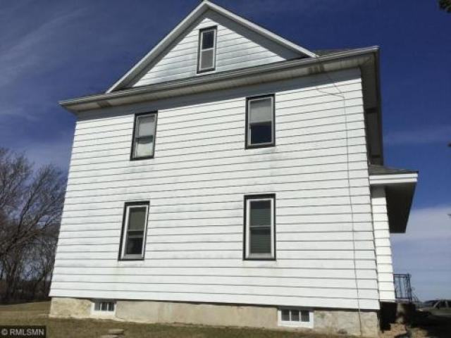 6231 80th St - Photo 2 of 6
