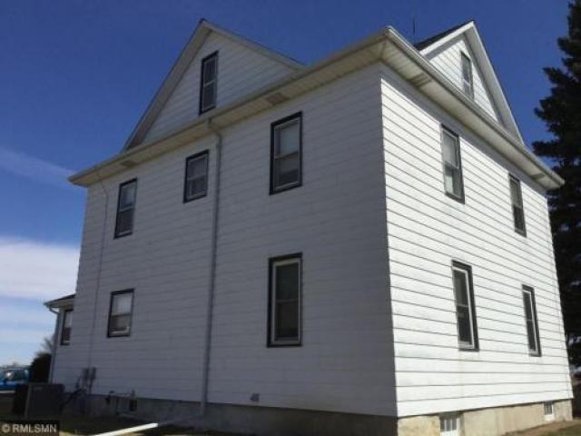 6231 80th St - Photo 3 of 6