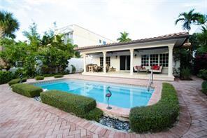 113 S Gordon Rd - Photo 3 of 10