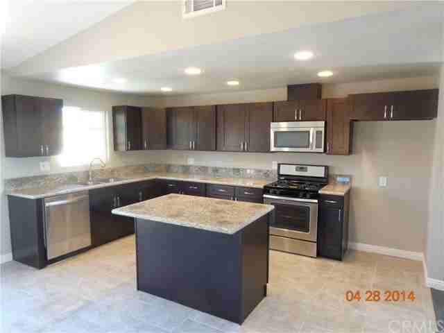 25414 Gentian Ave - Photo 3 of 5